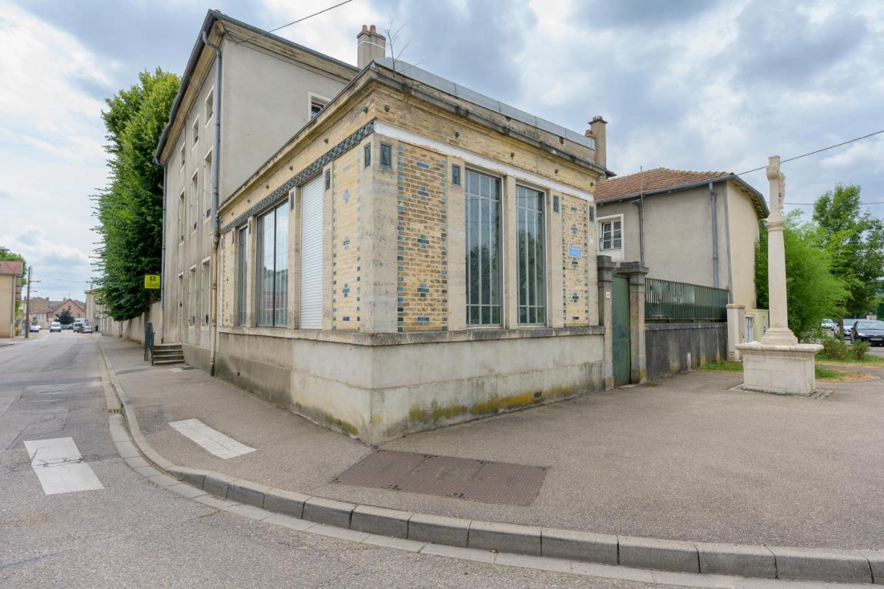 Logis Hotel Du Parc Pont-à-Mousson Esterno foto