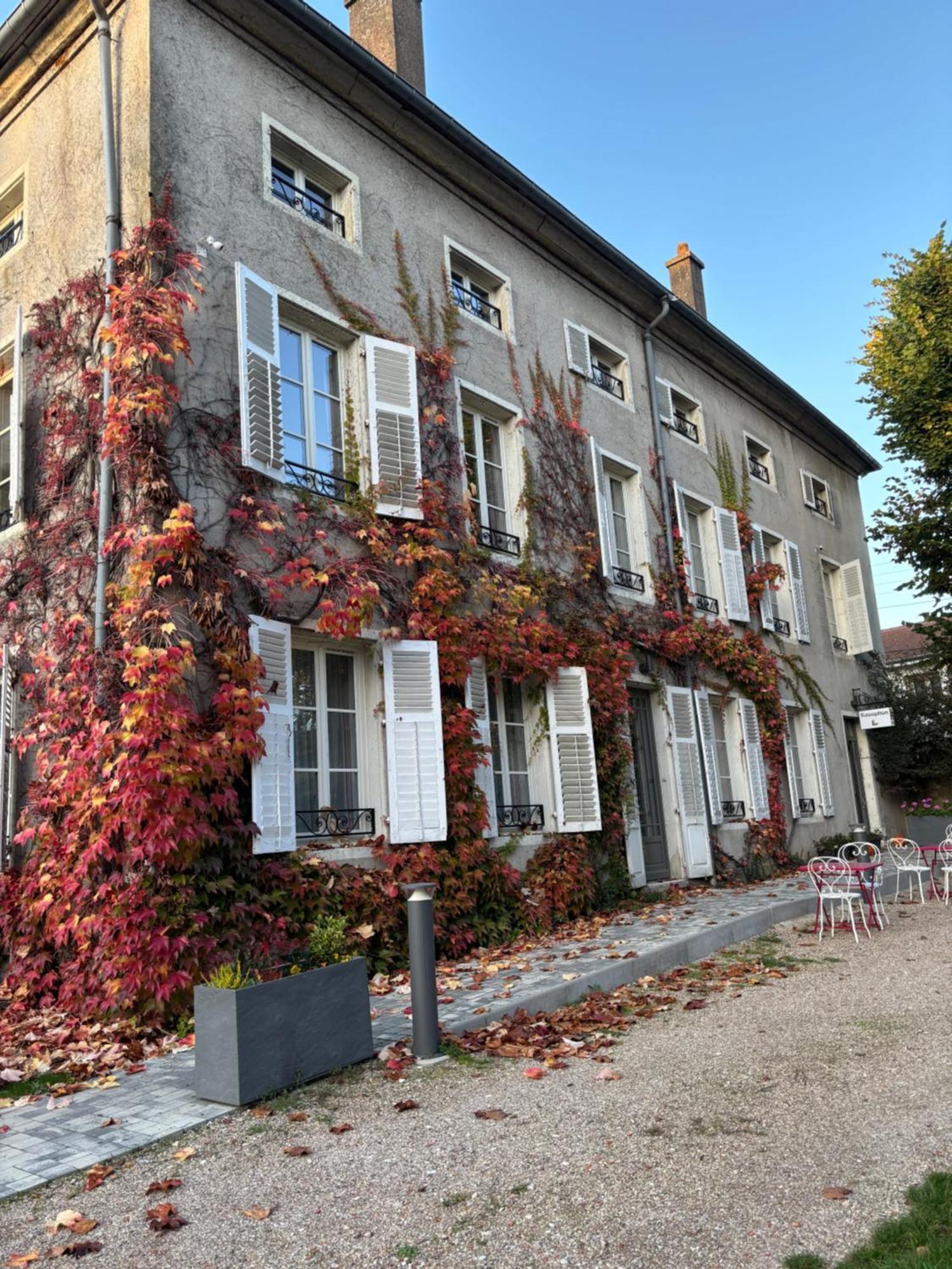 Logis Hotel Du Parc Pont-à-Mousson Esterno foto